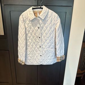 Classic Burberry Jacket like New only worn once